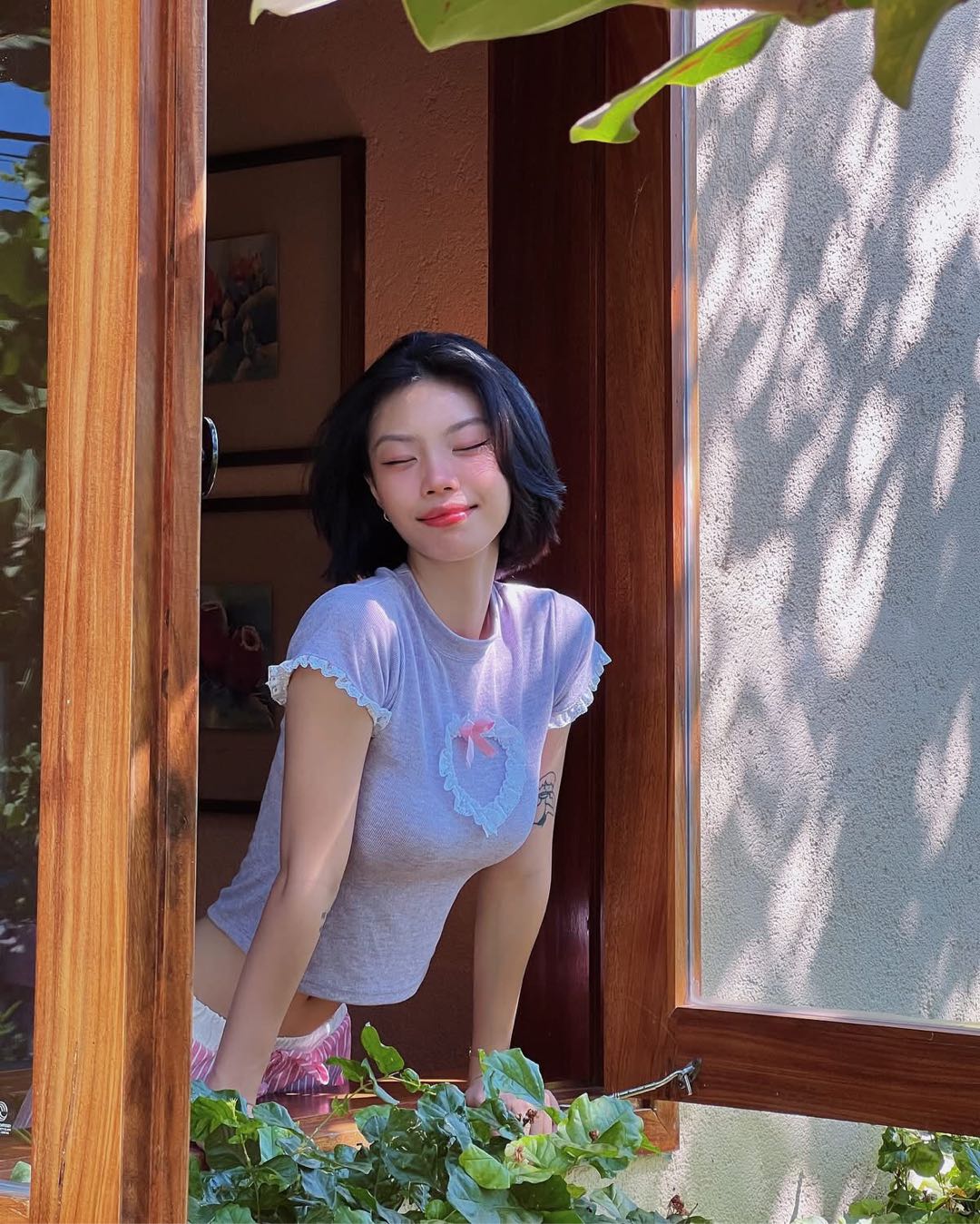 Nana — live video call from Vietnam